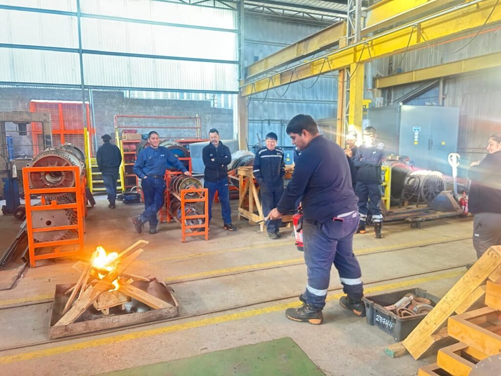 SIE LIMITADA refuerza su compromiso con la seguridad tras exitoso simulacro de incendio en Antofagasta 3 WhatsApp Image 2026 03 27 at 10.47.25